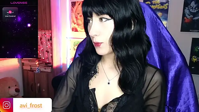 Snapshot of avi_frost chatting on 03.11.25 avi frost online show from 03.11.25