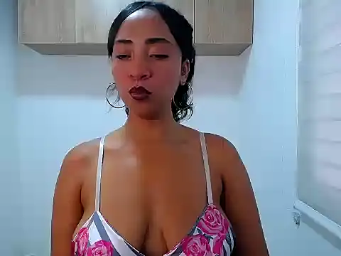 Danna Ross  online show from 11.30.25