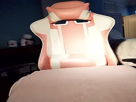 Snapshot of Thepanthera chatting on 10.07.25 Thepanthera online show from 10.07.25