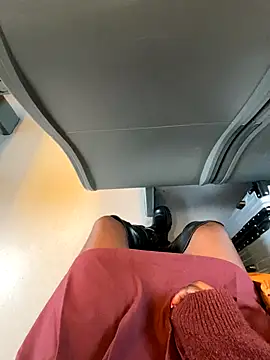 Snapshot of Thepanthera chatting on 10.12.25 Thepanthera online show from 10.12.25