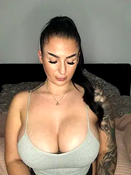 Mia-Bremer online show from 12.20.25