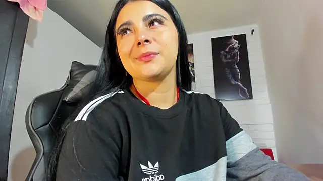 Natasha  Blue online show from 11.25.25