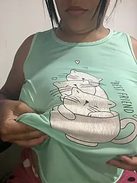 Snapshot of kanyat_ chatting on 07.19.26 kanyat online show from 07.19.26