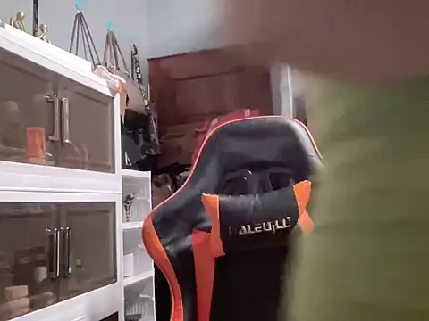 Snapshot of UrLove_Marga chatting on 11.04.25 UrLove Marga online show from 11.04.25