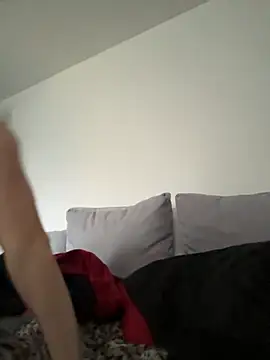 Toyjungee online show from 10.04.25