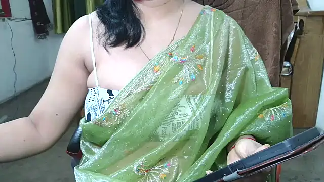 Cute Mahi22 online show from 01.19.26