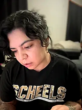 Snapshot of kimmiakiss22 chatting on 11.24.25 kimmiakiss22 online show from 11.24.25