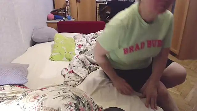 Snapshot of zarinafonliberman chatting on 11.04.25 zarinafonliberman online show from 11.04.25