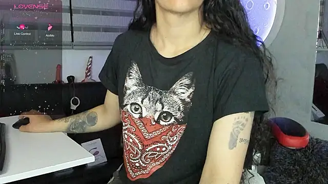 Snapshot of natasha_logan_ chatting on 03.03.26 natasha logan online show from 03.03.26