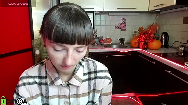 TayanaJons online show from 10.24.25