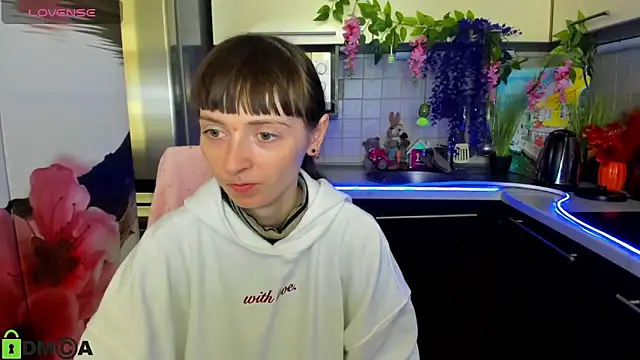 TayanaJons online show from 04.10.26