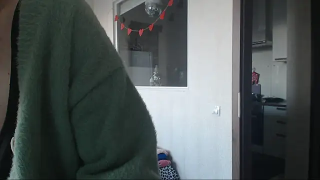 amanda kiss kiss online show from 12.31.24