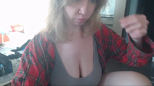 amanda kiss kiss online show from 02.28.25