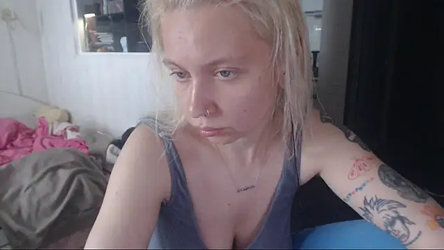 amanda kiss kiss online show from 10.15.25