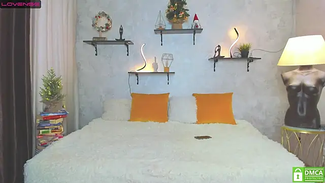 StripBianka online show from 12.18.24