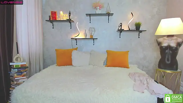 StripBianka online show from 02.17.25