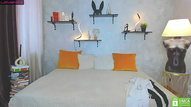 StripBianka online show from 03.15.25