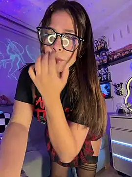 Snapshot of crystal_bunny7 chatting on 02.04.26 crystal bunny7 online show from 02.04.26