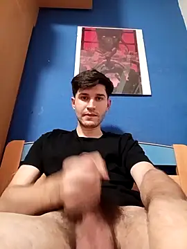 Snapshot of Esti02 chatting on 11.25.25 Esti02 online show from 11.25.25