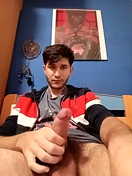 Snapshot of Esti02 chatting on 12.01.25 Esti02 online show from 12.01.25