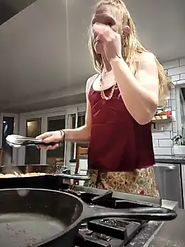 GoldenFlameGoddess online show from 02.15.25