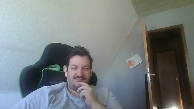 Golffahrer1982 online show from 04.18.26