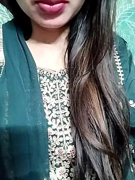 Noor Darliing online show from 03.19.25