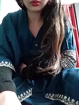 Noor Darliing online show from 04.15.26