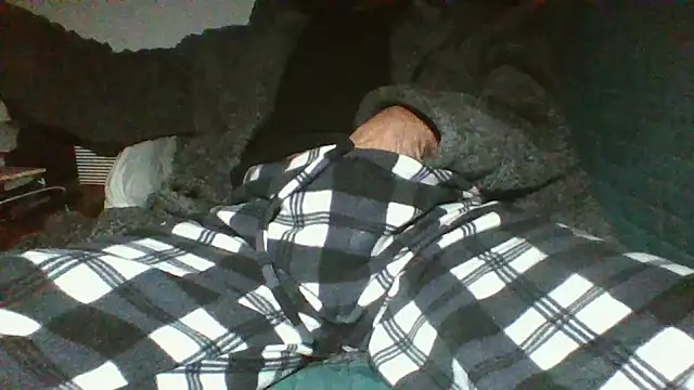 boy1983hot  online show from 01.30.25