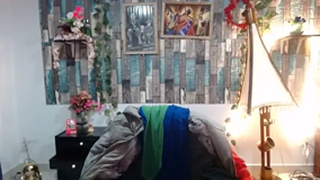 KarimaSarabe online show from 10.25.25