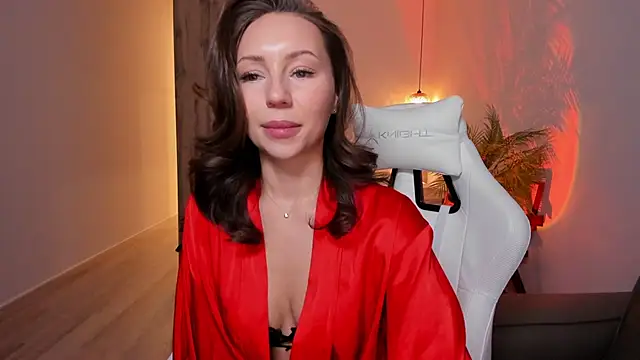 LilyRaisa online show from 02.20.26