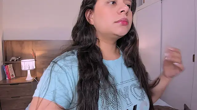 Snapshot of emily_adams01 chatting on 12.02.25 emily adams01 online show from 12.02.25