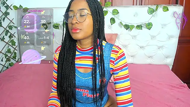 Andrea Williams24 online show from 10.31.25