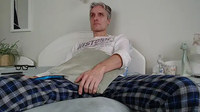 StrongBill online show from 12.26.24