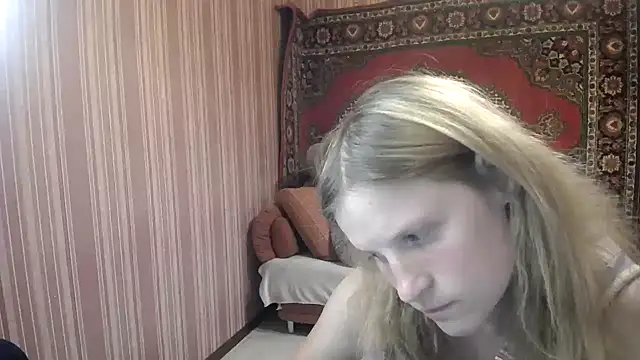 Snapshot of Kathlyn__Heath chatting on 09.17.25 Kathlyn Heath online show from 09.17.25