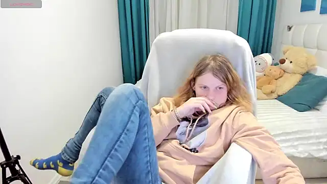 Kathlyn  Heath online show from 11.24.25