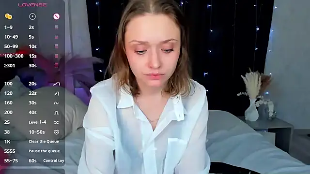 Snapshot of Linda_Bryant chatting on 02.08.25 Linda Bryant online show from 02.08.25