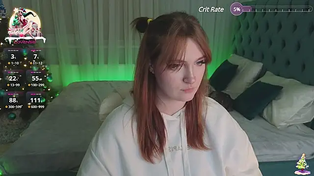 Snapshot of _Chlo__e chatting on 01.06.25 Chlo e online show from 01.06.25