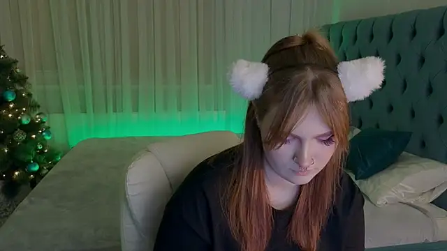 Snapshot of _Chlo__e chatting on 01.22.25 Chlo e online show from 01.22.25