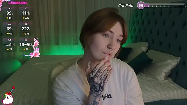 Snapshot of _Chlo__e chatting on 01.29.25 Chlo e online show from 01.29.25