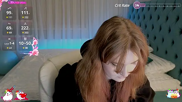 Snapshot of _Chlo__e chatting on 02.08.25 Chlo e online show from 02.08.25