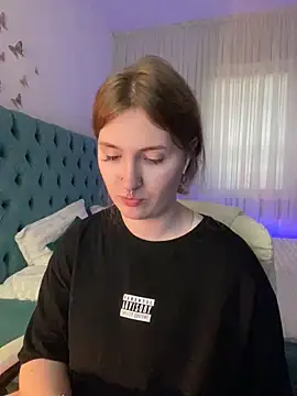 Snapshot of _Chlo__e chatting on 03.14.25 Chlo e online show from 03.14.25