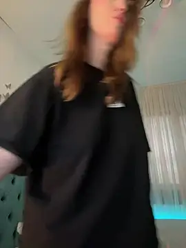 Snapshot of _Chlo__e chatting on 03.23.25 Chlo e online show from 03.23.25