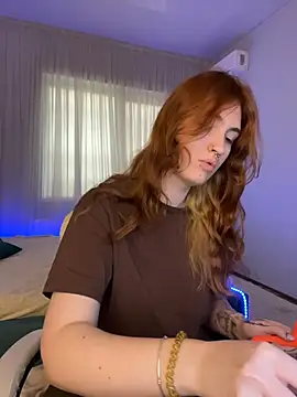 Snapshot of _Chlo__e chatting on 11.14.25 Chlo e online show from 11.14.25