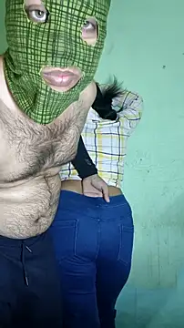 Snapshot of hotty_Sexy-couple chatting on 03.20.25 hotty Sexy-couple online show from 03.20.25