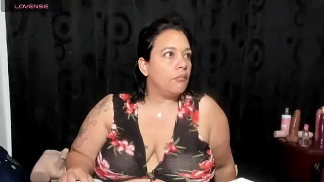 Snapshot of Sofie-Storm chatting on 04.29.26 Sofie-Storm online show from 04.29.26