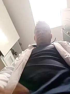 Diego leon27 online show from 11.27.25