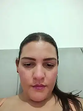 Mia Hampton online show from 06.13.26