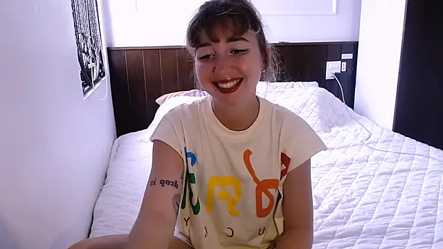 Snapshot of Cosmo_Riri chatting on 03.13.25 Cosmo Riri online show from 03.13.25