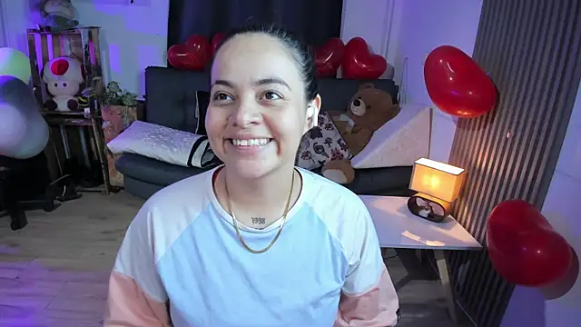 Cuttiealice online show from 02.20.25